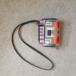 Pendleton Crossbody Organizer Wallet